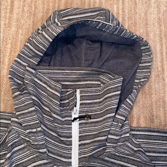 Lululemon sweater - Picture 3 of 3